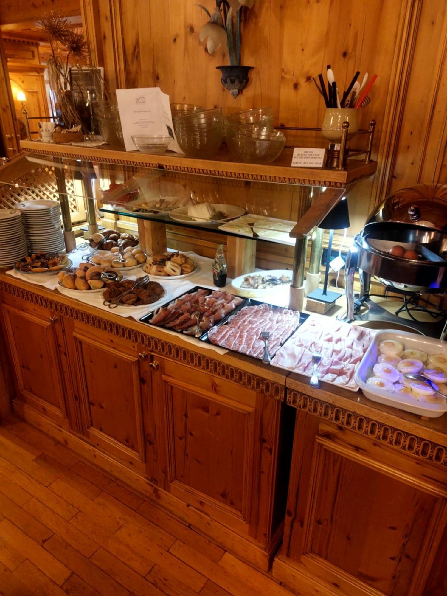 Hotel Cevedale Living Romance Hotel Коґоло Екстер'єр фото