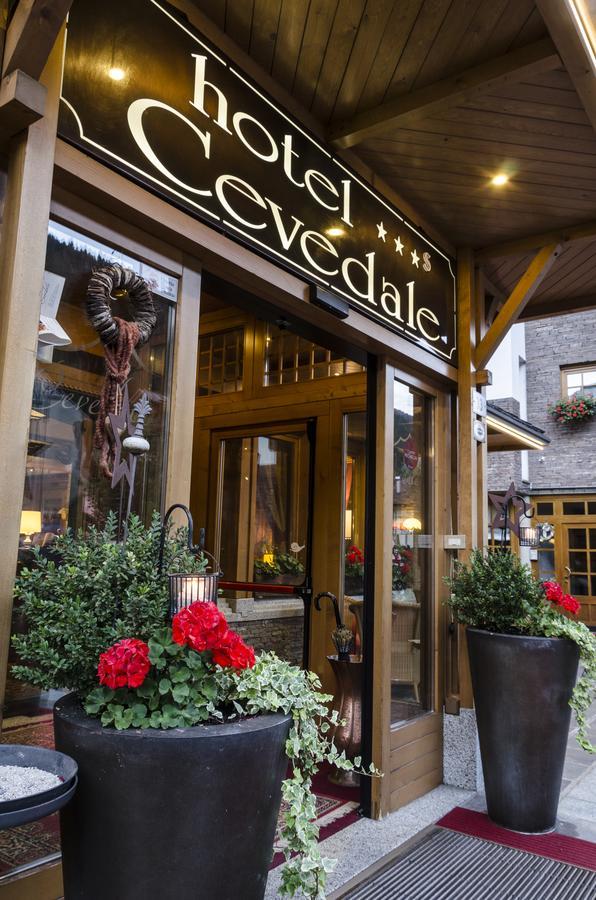 Hotel Cevedale Living Romance Hotel Коґоло Екстер'єр фото